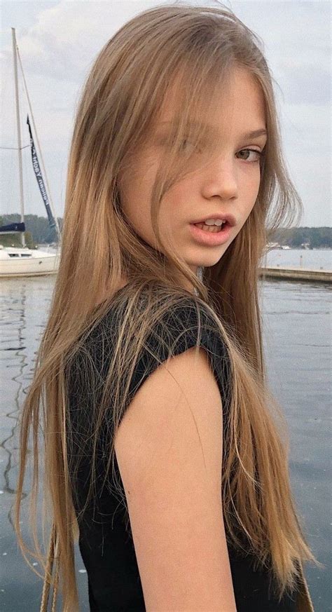 Pin By Tomasz On Innocent In 2023 Beauty Girl Long Hair Girl Beautiful Girl Face