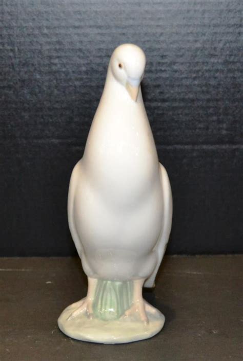 Porcelain Dove Figurine From Nao Of Lladro