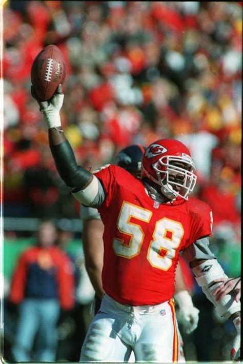 Derrick Thomas Headed To College Football Hall Of Fame The Kansas