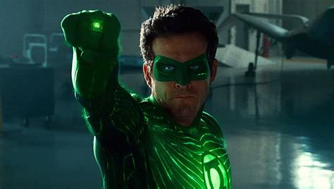 Ryan Reynolds Releases A Green Lantern Cut Of Justice League Den Of Geek