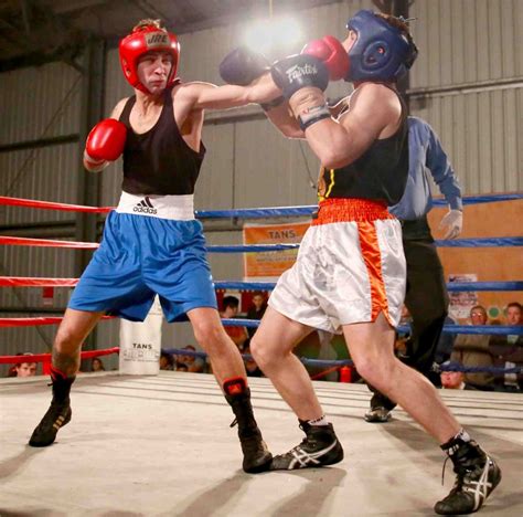 amateur boxing mitch kingdon lightning fight centres