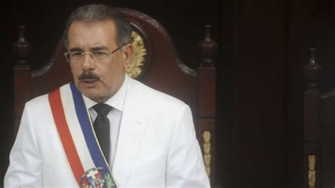 dominican republic s president danilo medina sworn in bbc news