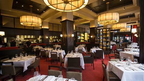 Welcome Downtowns 11th Steakhouse Hyde Park Opens