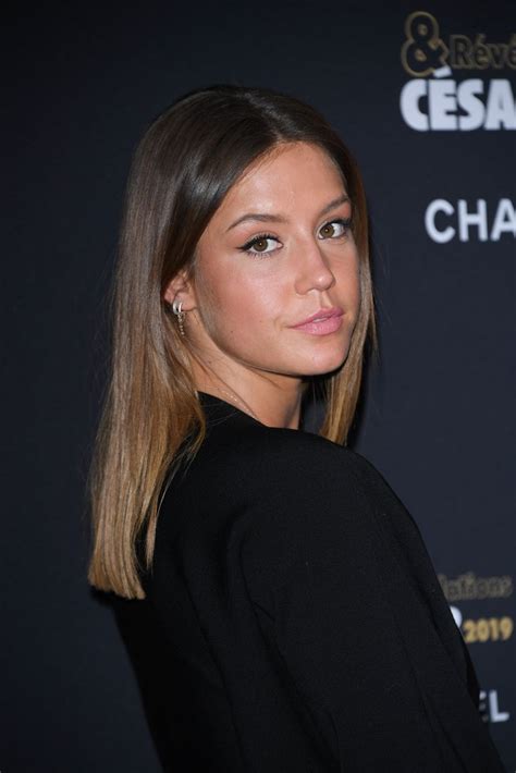 Born 22 november 1993) is a french actress. Adele Exarchopoulos Et Doums - Adele Hello Someone Like You