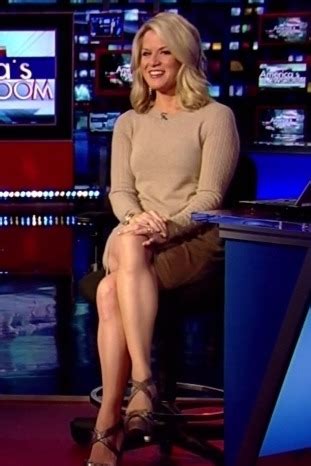 Martha Maccallum S Has A Very Hot Measurements And Cheerful Facade