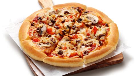 Pizza hut prices are similar to another two big pizza chains, domino's and papa john's. Pizza Hut Australia Launches Full Vegan Menu | HuffPost ...