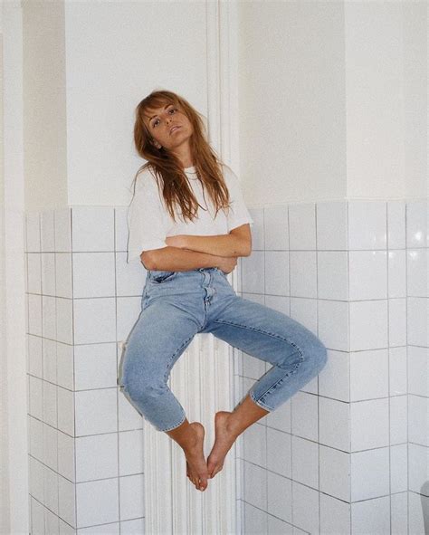 Chloe Kians Instagram Photo “my Go To Outfit Is Always A White Tee And A Pair Of Denim Denims