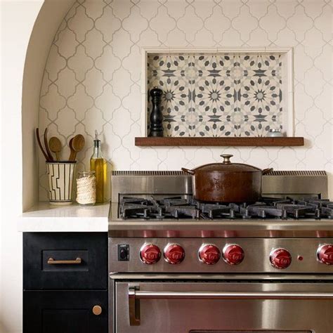 Incorporating A Stove Backsplash Into Your Kitchen Design Is Practical