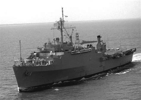 Uss Raleigh Lpd 1 Class Amphibious Transport Dock Landing Ship Us Navy