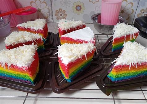 Resep Rainbow Cake Lembut Moist Oleh Dapur Bunga Cookpad