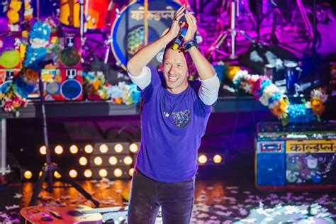 Watch Coldplay S Chris Martin Rewrite Stephen Colbert S Late Show