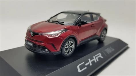 143 Diecast Model For Toyota C Hr 2017 Red Suv Alloy Toy Car Miniature