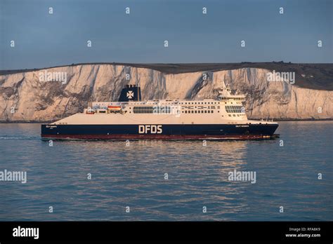 The Dfds Calais Seaways Ferry Hi Res Stock Photography And Images Alamy