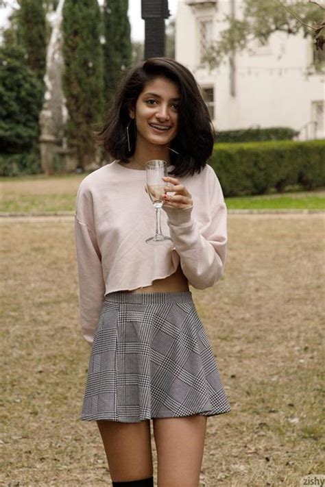 Ushna Malik In A Skirt Hotness Rating Unrated