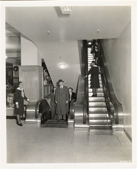 Customers Riding Escalator Jl Hudson Company Department Store Dpl Dams