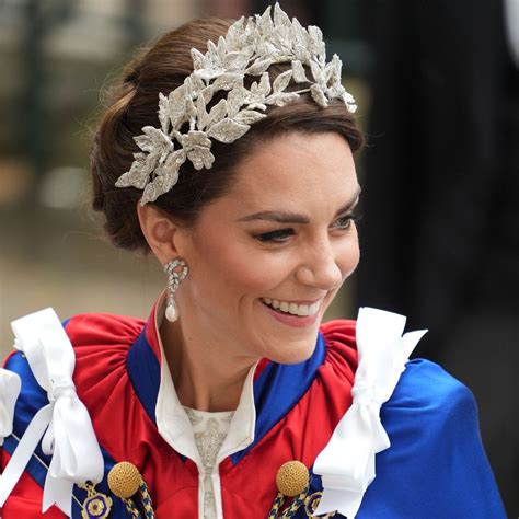 Duchess Camillas Special Bracelet T To Kate Middleton Story