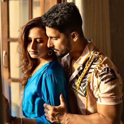 Sargun Mehta And Ravi Dubey Giving Us Major Couple Goals Check Out