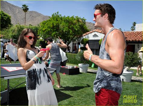 Jessica Lowndes And Thom Evans New Couple At Coachella Photo 2849146