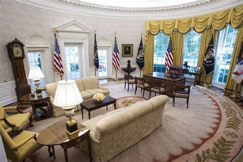 The Oval Office Through the Years, in Photos | White house interior