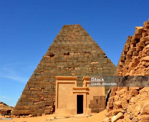 Meroe Pyramids King Arqamani Tomb And The Crumbling Ashlars Of King