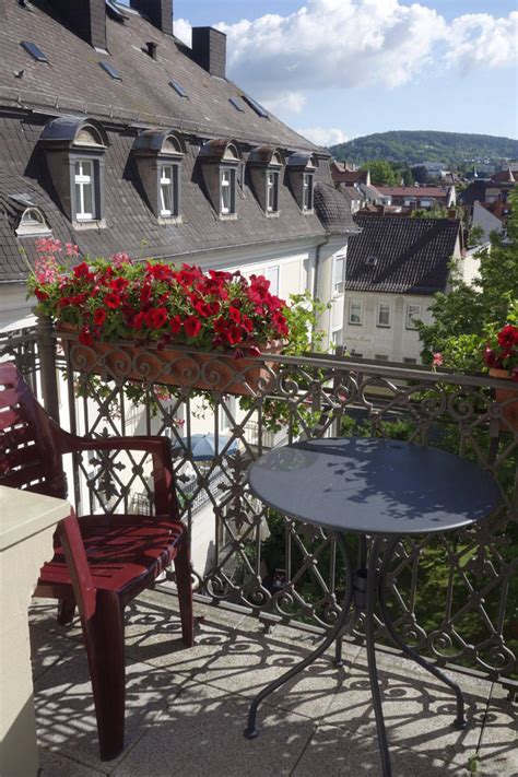 Located in the heart of bad kissingen, this spa hotel is steps from franconian saale, bavarian rhön nature park, and rosengarten. Villa Thea Kurhotel am Rosengarten in Bad Kissingen ...