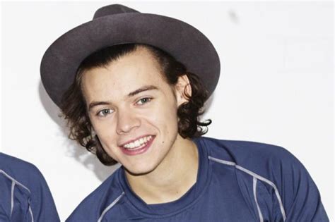 one direction s harry styles gives up sex latest entertainment news the new paper