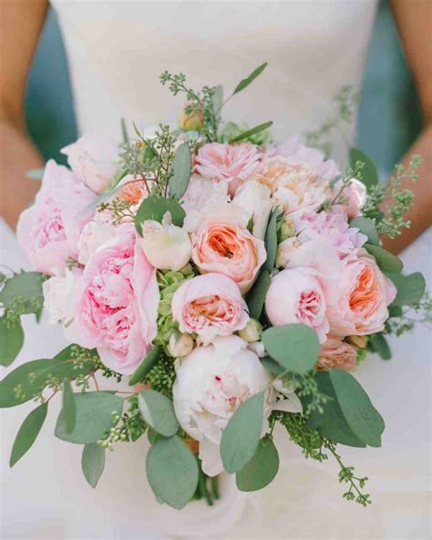 A great way to narrow down your options is too look at ideas based on some of the most popular flowers for bouquets. Top 3 Most Popular Flowers for Wedding - Cesca's Kitchen ...