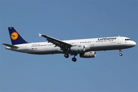 Lufthansa Fleet Airbus A321 100200 Details And Pictures