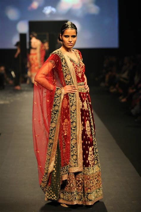 Ritu Kumar Indian Fashion Indian Bridal Wear Indian Outfits