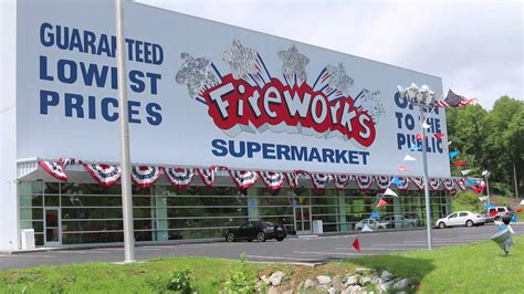 Fireworks Supermarket In Bristol Tennessee Youtube
