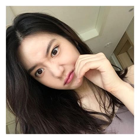 인스타 댓글 갈색 소중이 드립에 블보 소중이 드립으로 맞받아친 한서희. 한서희 나이 직업 여주 집안 부모 집안 과거 마약 사건 논란 인스타