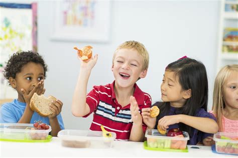 5 Ways to Help Your Kids Choose Healthy Snacks | TLCme | TLC