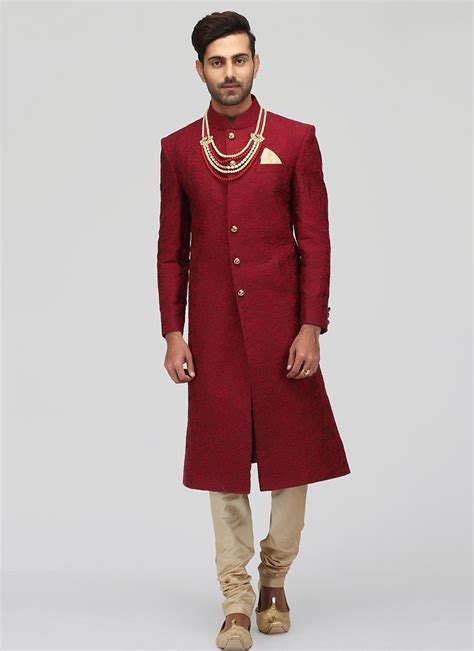 Ethnic Wear For Men To Look Suave And Handsome For Traditional