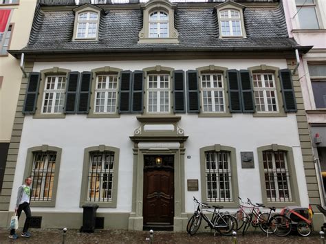 Located on a street named after him in his birthplace of trier the karl marx haus is an example of an upper middle class home built in baroque style in 1727. Stadtreportagen: Trier: Das Karl - Marx - Haus
