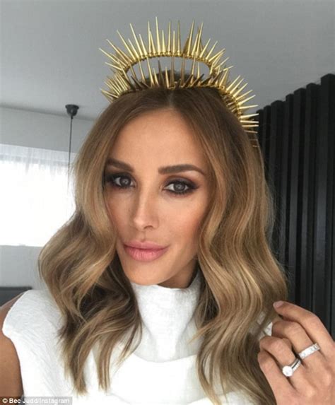 Derby Day 2016 Rebecca Judd Drinks Champagne A Month After Giving