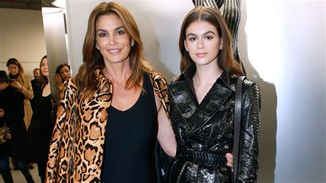 Kaia Gerber Trolls Mom Cindy Crawfords Sexy Photo Stylecaster