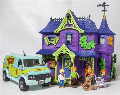 Scooby Doo Adventure In The Mystery Mansion