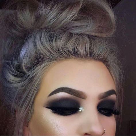 arabic smokey eye makeup tutorial makeup bag t set makeupadventcalendar hair makeup