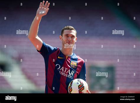 fc barcelona s new belgian thomas vermaelen gestures during his official presentation at the