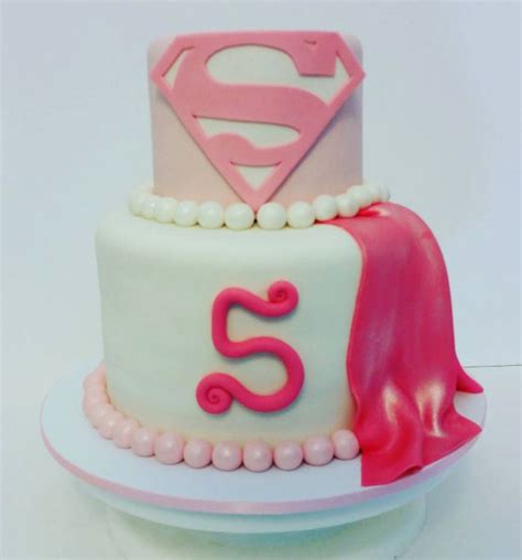 Supergirl Cake Decoration 6 Cake Cupcake Cakes Cupcakes Superhero
