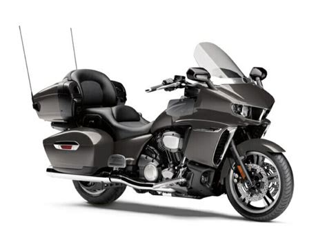 Yamaha Star Venture Touring Cruiser Lawan Sepadan Harley Davidson Road