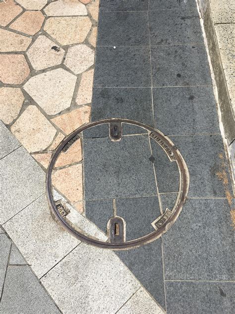 This manhole cover : mildlyinfuriating