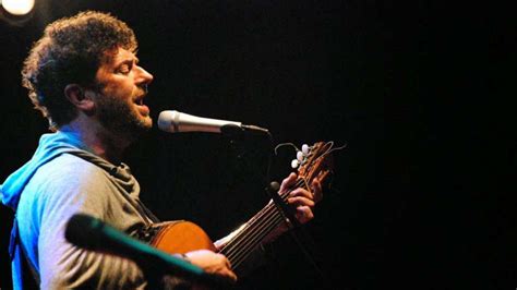 Paolo pandolfo is a virtuoso on the viola da gamba, and his usual repertoire includes the bach cello suites. Palo Pandolfo presenta "Canción Cantaro" - Es de Argentino