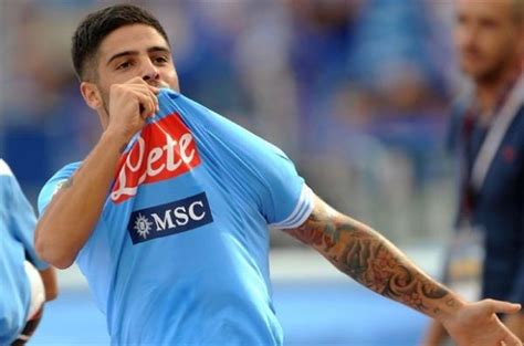 Insigne Stays In Napoli Says The Agent Football Napoli