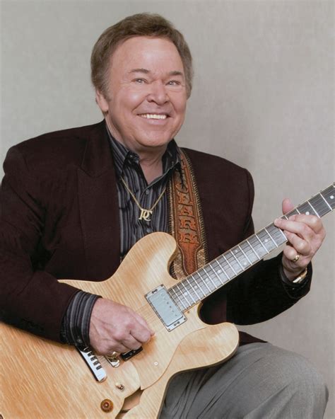 Roy Clark Country Guitar Virtuoso ‘hee Haw Star Dies At 85 Orange