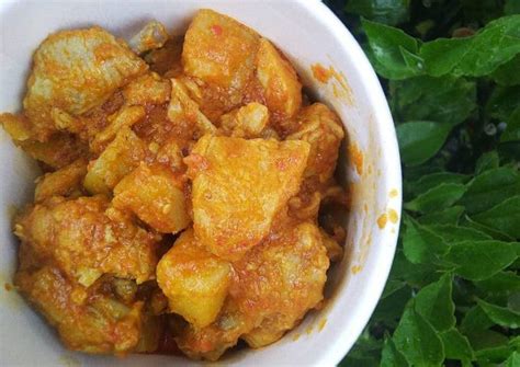 Ayam goreng is an indonesian and malaysian dish consisting of chicken deep fried in oil. Resep Rica Rica Ayam Pedas / Resep Membuat Ayam Rica Rica ...