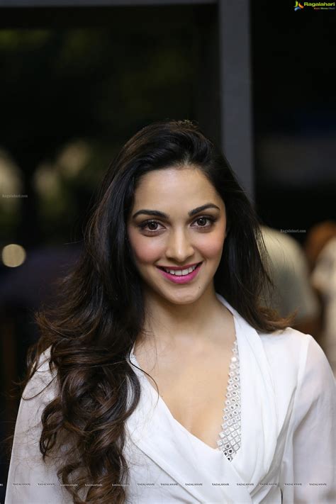 Bollywood heroine bollywood actress bollywood celebrities kiara advani hot golden dress you look stunning. Kiara Advani does bold role in Lust Stories