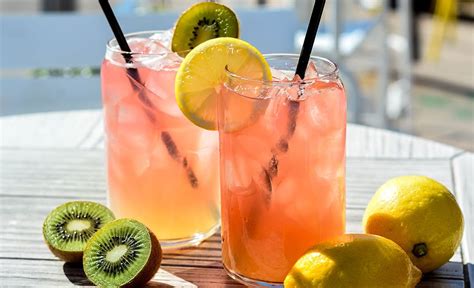 Where To Get The Best Boozy Brunch Drink In Scottsdale With Images Boozy Brunch Fun Drinks