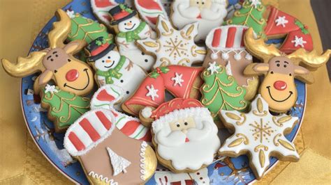 50 creative christmas cookie ideas. Royal Icing Christmas Cookie Ideas : (Video) How to Decorate Christmas Cookies - Simple Designs ...