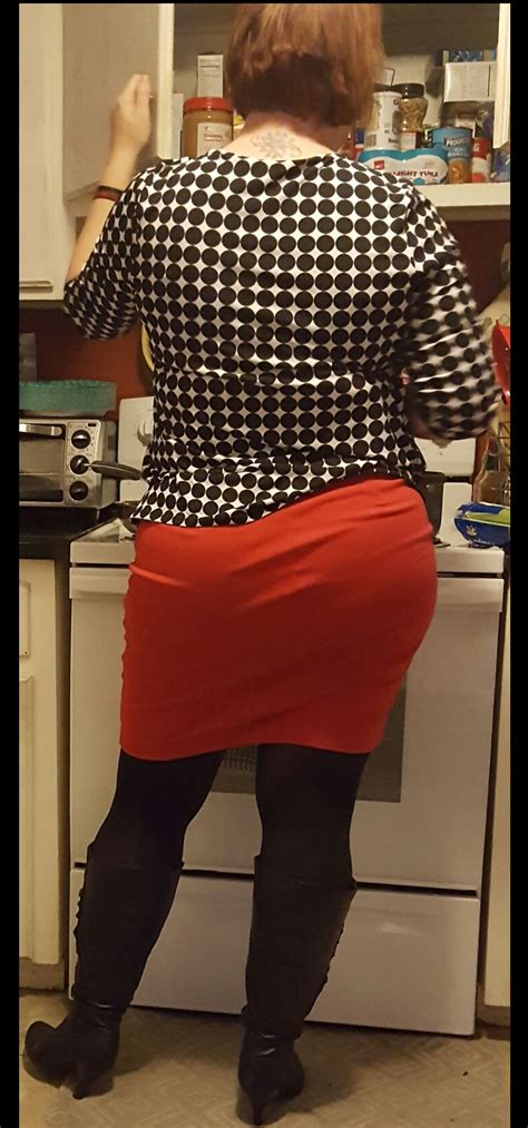 curvy ass mom in tight skirt pinned by bronx127